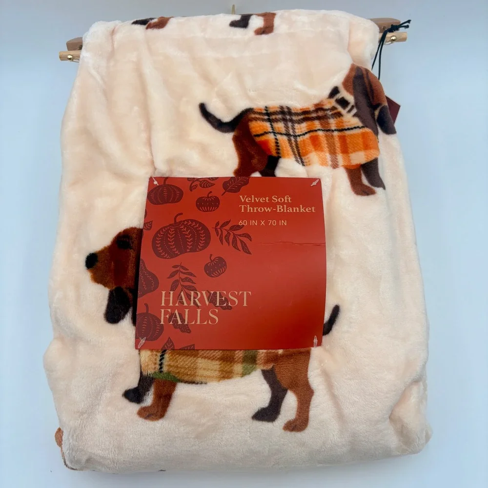 Harvest Falls Velvet Soft Throw Blanket Dachshund Dog Plaid Sweater 60x70 Fall